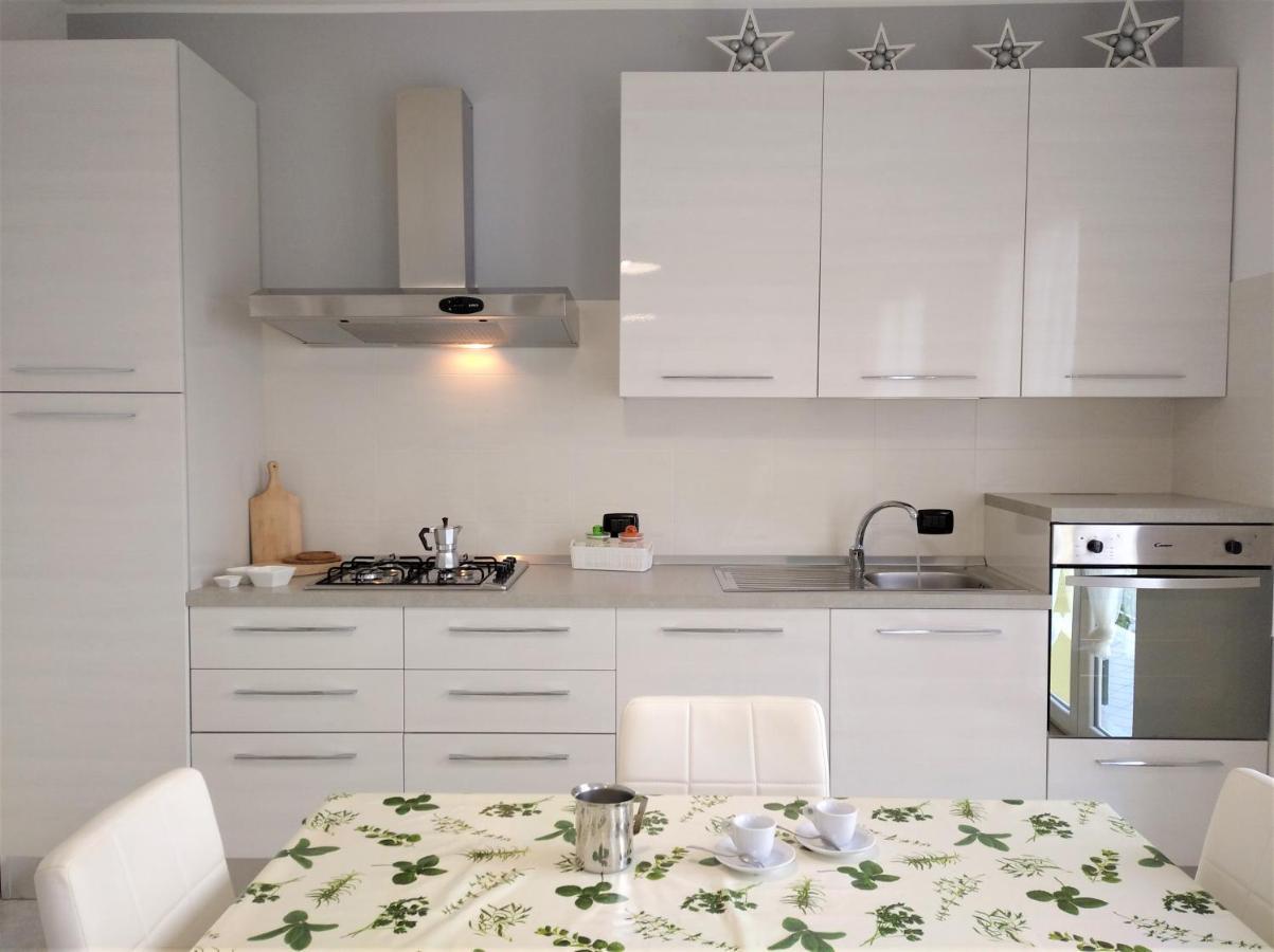 Appartamento Casa Betty Baveno Esterno foto